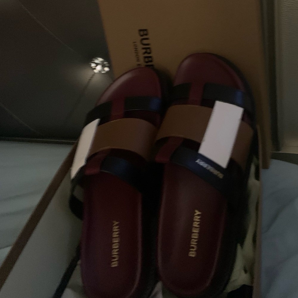 Multi-color Burberry Slides/sandals - Picture 3 of 4